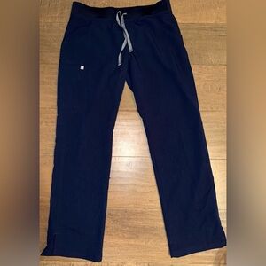 FIGS Kade Cargo Scrub Pants. Navy blue
